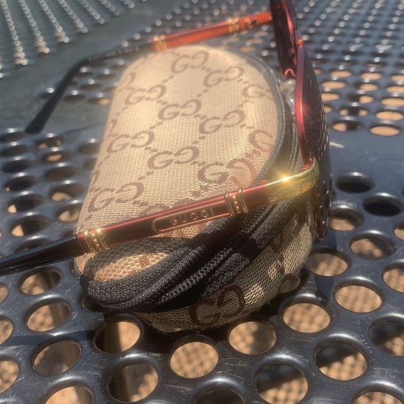 Gucci sunglasses - Picture 3 of 4